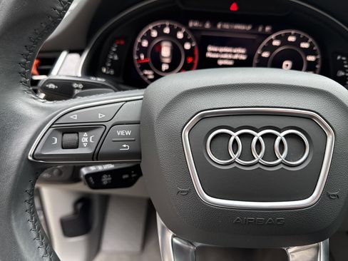 Used 2019 Audi Q7 3.0T Prestige w/ Prestige Package image 24