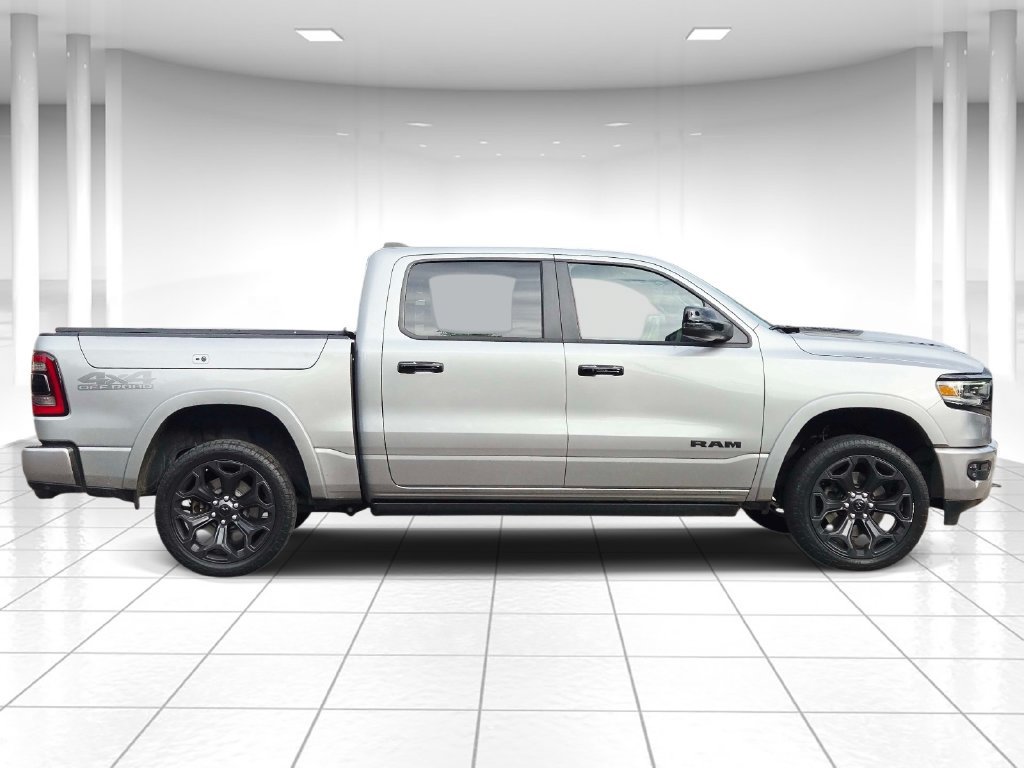 Used 2023 RAM 1500 Limited AWD/4WD image 2