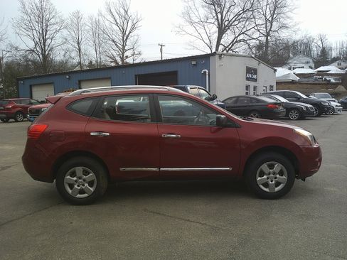 Used 2014 Nissan Rogue S w/ Convenience Package image 4