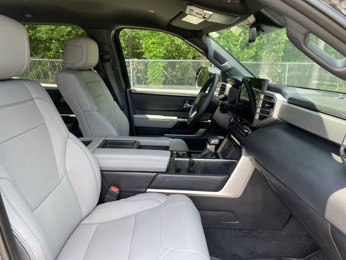 Used 2026 Toyota Tundra Limited AWD/4WD image 21