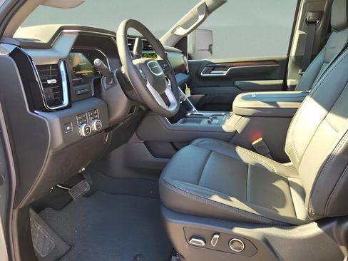 New 2026 GMC Sierra 3500 Denali w/ Technology Package image 31