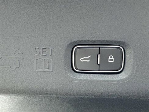 New 2025 Lincoln Navigator L Reserve image 15