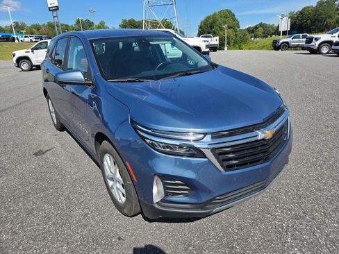 Used 2024 Chevrolet Equinox LT FWD image 3