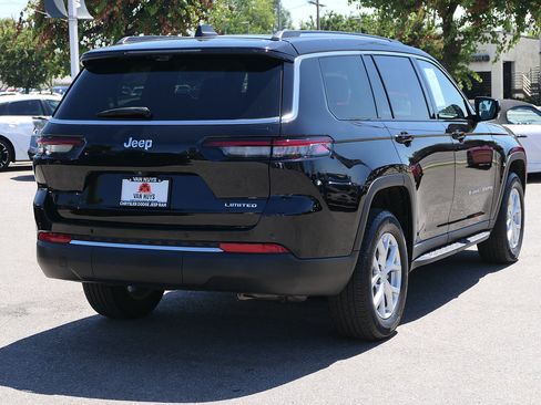 Used 2023 Jeep Grand Cherokee L Limited w/ Luxury Tech Group II RWD image 4
