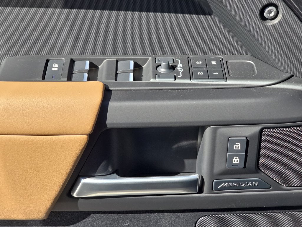 New 2026 Land Rover Defender 130 S AWD/4WD image 29