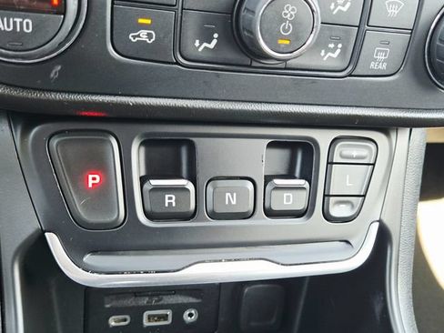 Used 2019 GMC Terrain SLT w/ Preferred Package AWD/4WD image 27