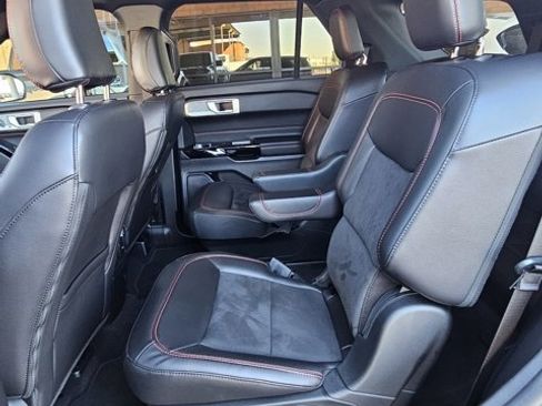 Certified 2022 Ford Explorer ST-Line image 14