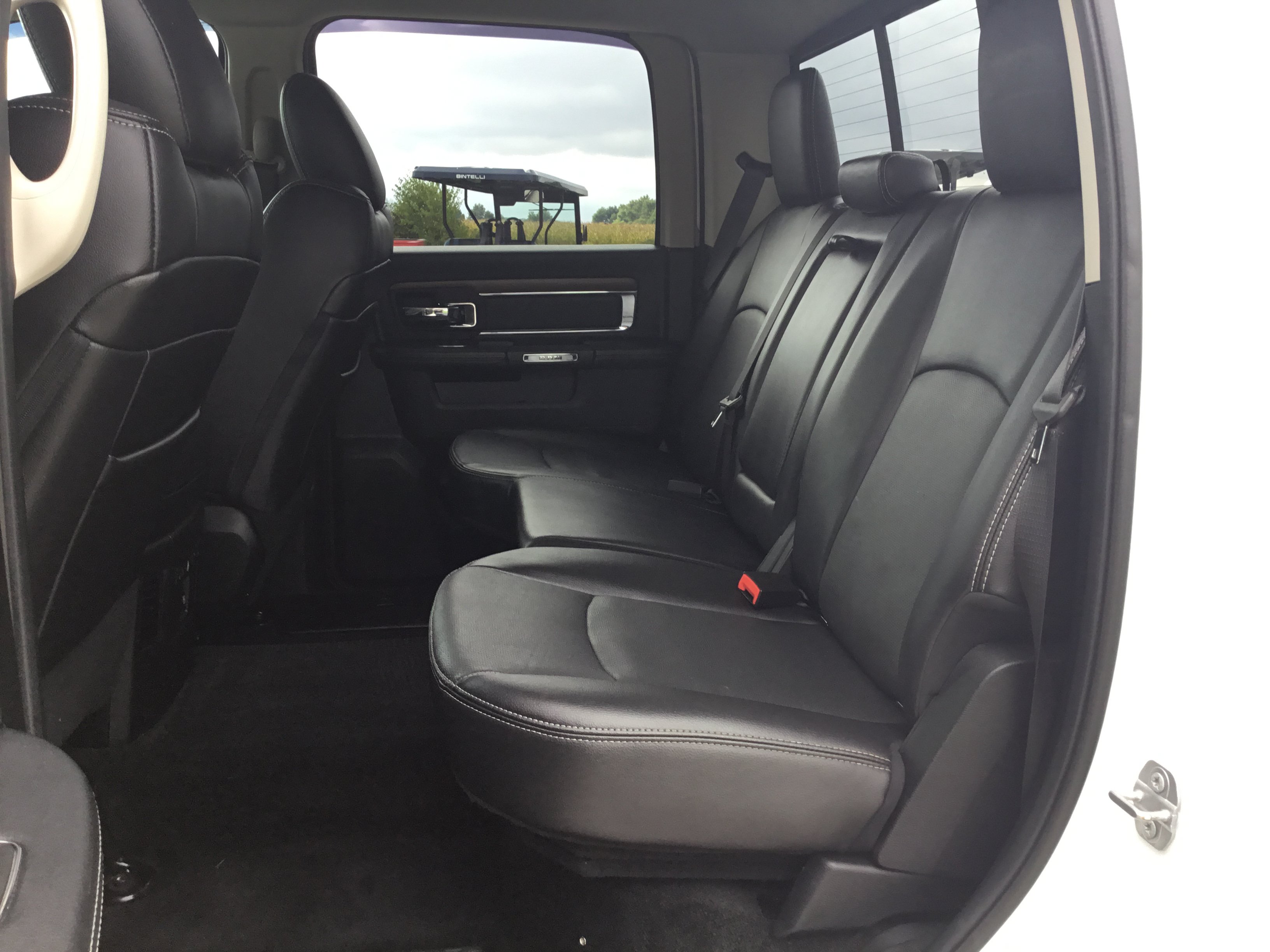 Used 2017 RAM 1500 Laramie w/ Convenience Group AWD/4WD image 12