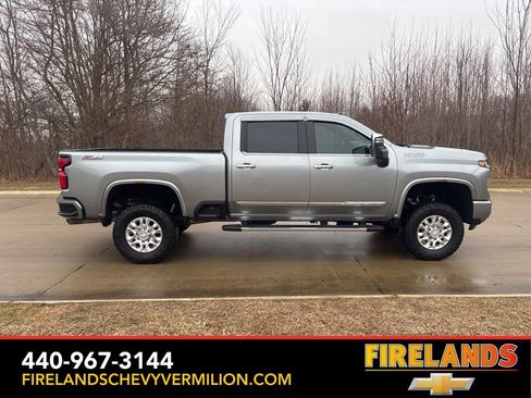 Certified 2024 Chevrolet Silverado 3500 High Country w/ Technology Package image 10