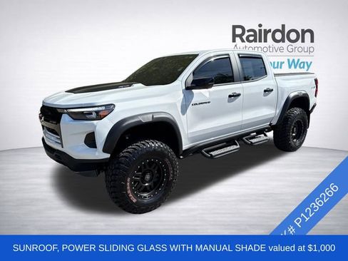 Used 2023 Chevrolet Colorado ZR2 w/ ZR2 Convenience Package III AWD/4WD image 3