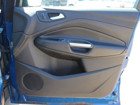 Used 2017 Ford Escape SE image 32