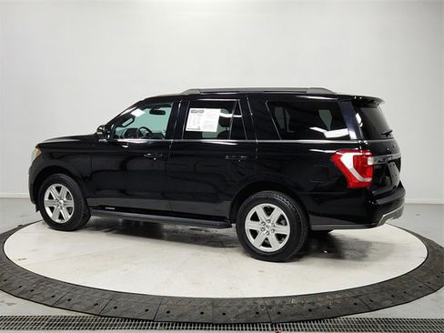 Used 2018 Ford Expedition XLT w/ Equipment Group 201A image 5