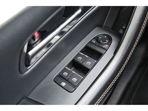 Certified 2025 MAZDA CX-70 3.3 Turbo w/ Premium Package image 20