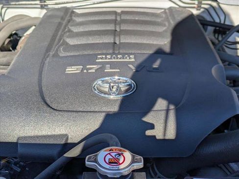 Used 2019 Toyota Tundra Platinum image 22
