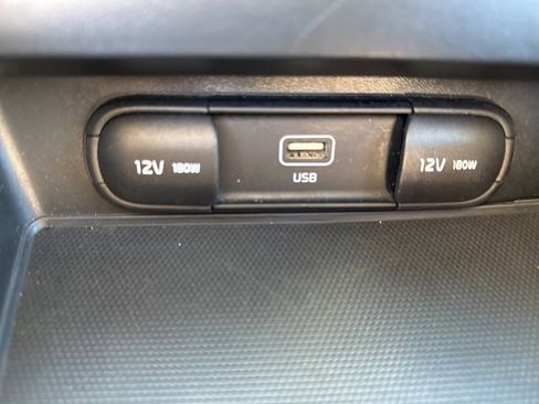 Used 2023 Kia Soul LX w/ LX Technology Package image 31