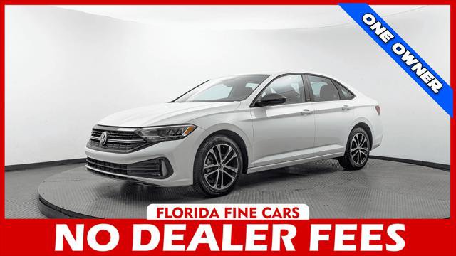 Used 2024 Volkswagen Jetta Sport FWD image 1