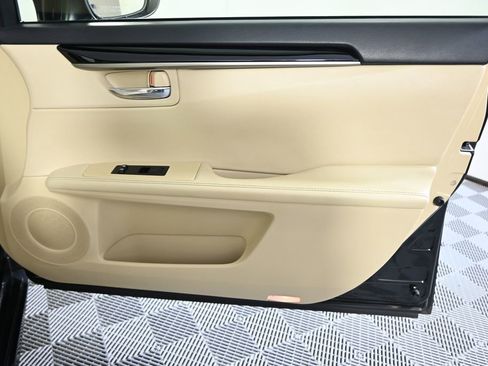 Used 2015 Lexus ES 350 FWD image 12