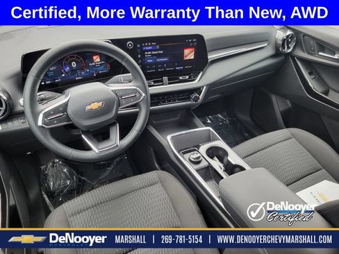 Used 2026 Chevrolet Equinox LT AWD/4WD image 25