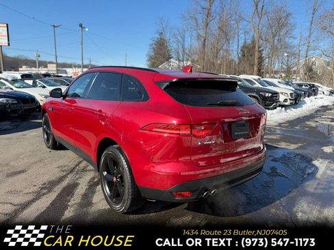Used 2018 Jaguar F-PACE Prestige image 8