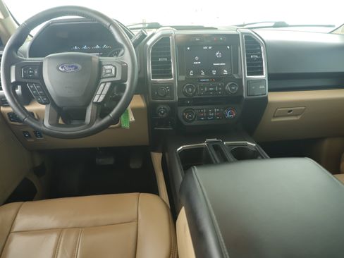 Used 2016 Ford F150 XLT w/ Equipment Group 302A Luxury image 19