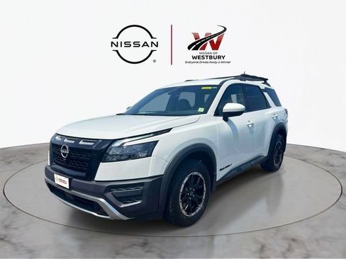 Used 2023 Nissan Pathfinder Rock Creek AWD/4WD image 4