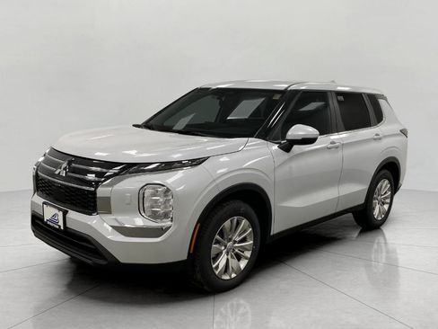 New 2026 Mitsubishi Outlander ES AWD/4WD image 8