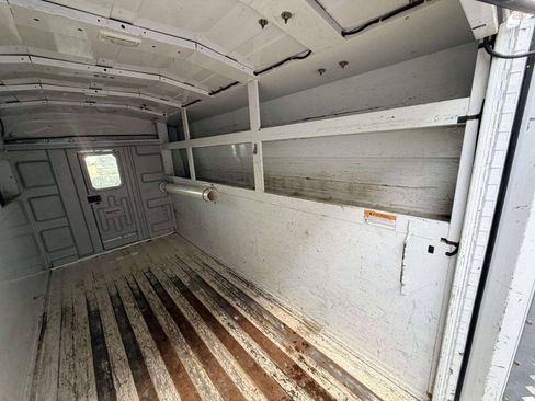 Used 2017 RAM ProMaster 3500 w/ Premium Appearance Group FWD image 7