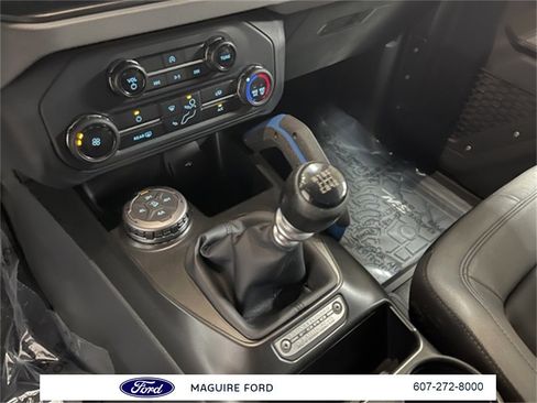 Used 2022 Ford Bronco Black Diamond image 25