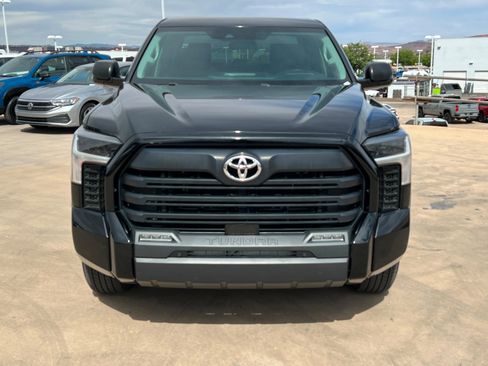 Used 2023 Toyota Tundra SR5 w/ SR5 Convenience Package AWD/4WD image 9