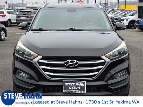 Used 2017 Hyundai Tucson SE Plus w/ Cargo Package image 8