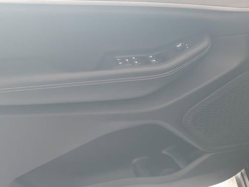 Used 2023 Jeep Grand Cherokee Limited w/ Black Appearance Package image 8