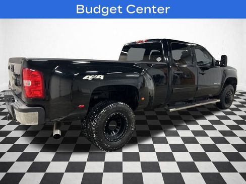 Used 2011 GMC Sierra 3500 SLE w/ SLE Preferred Package image 8