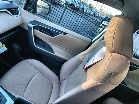 New 2025 Toyota RAV4 LE image 29