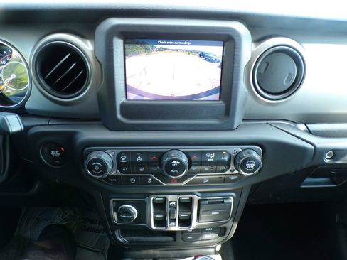 Used 2020 Jeep Wrangler Unlimited Sport S AWD/4WD image 24