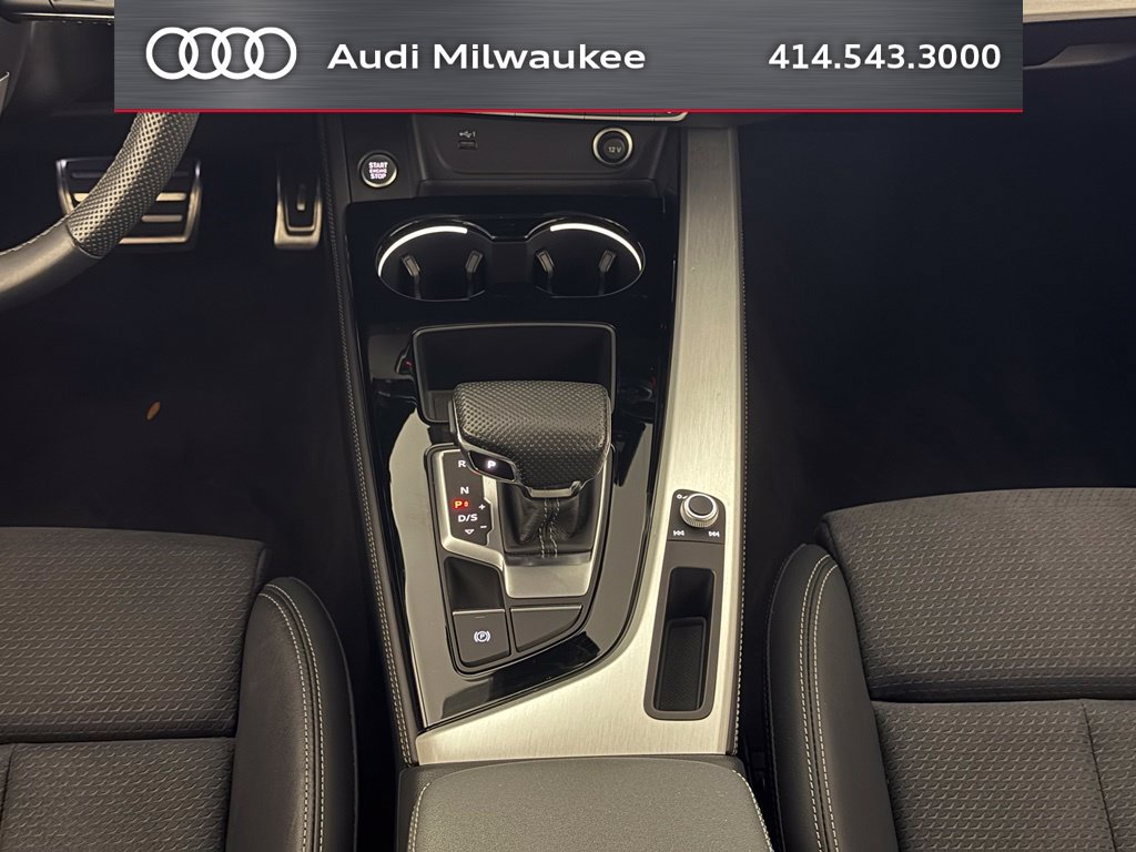 Used 2022 Audi A4 2.0T Premium Plus w/ Premium Plus Package AWD/4WD image 32