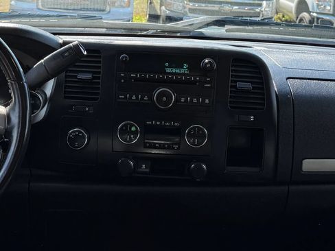 Used 2009 GMC Sierra 1500 SLE w/ Pro Grade Package AWD/4WD image 23