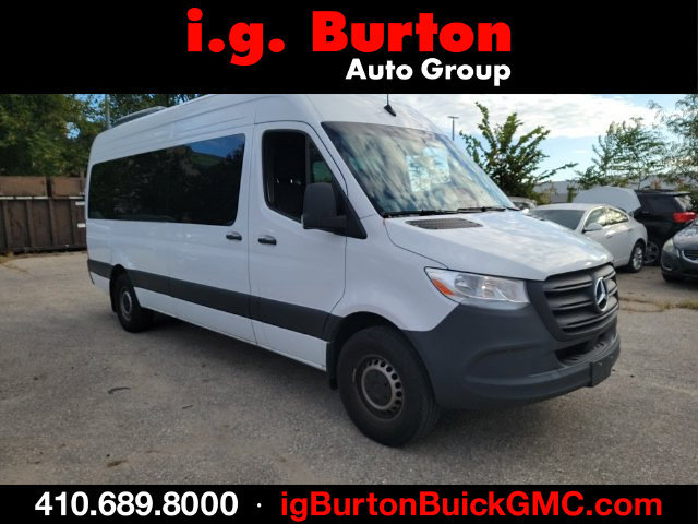 Used 2025 Mercedes-Benz Sprinter 2500 image 1