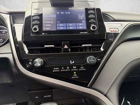 Used 2024 Toyota Camry SE w/ Cold Weather Package image 17
