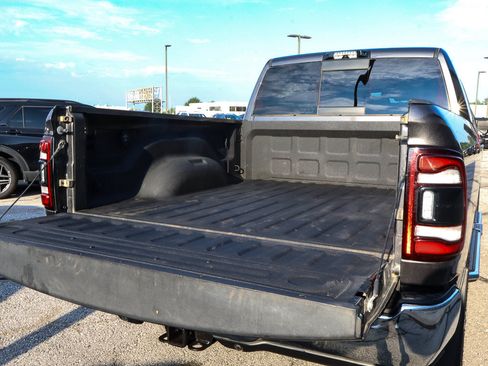 Used 2024 RAM 2500 Laramie AWD/4WD image 10