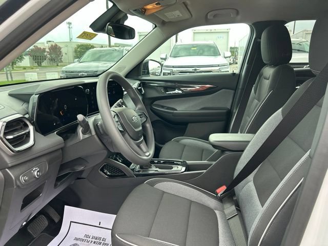 New 2026 Chevrolet TrailBlazer LT w/ Midnight Edition FWD image 15