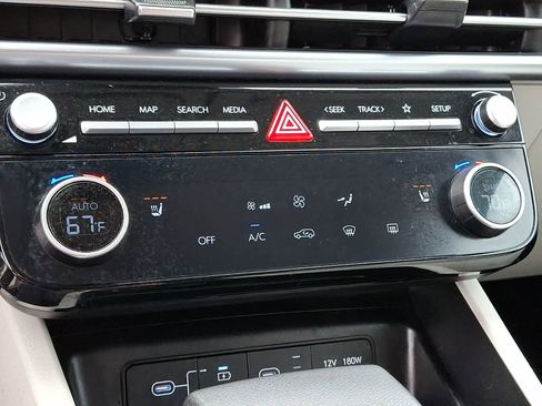 Used 2025 Hyundai Tucson SEL AWD/4WD image 17