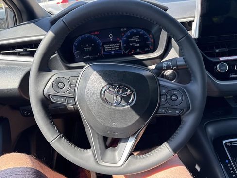 Used 2026 Toyota Corolla SE w/ SE Package FWD image 21