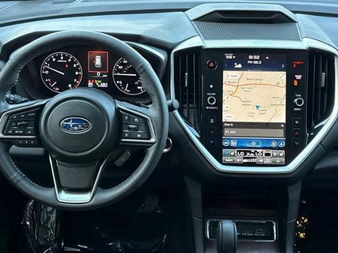 Used 2023 Subaru Ascent Touring AWD/4WD image 17