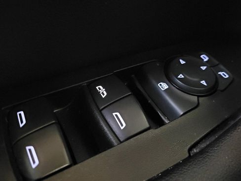 Used 2019 Chevrolet Blazer LT image 27