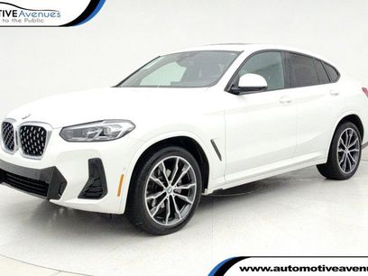 Used 2022 BMW X4 xDrive30i w/ M Sport Package 2