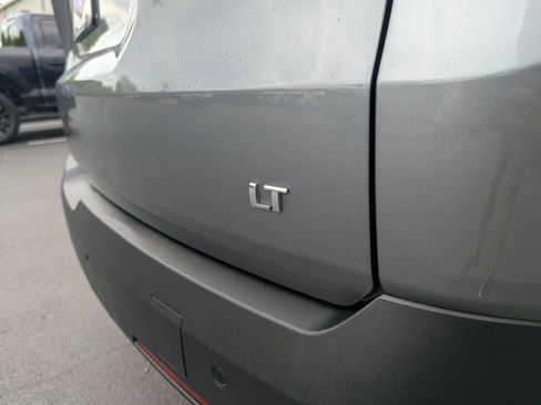 Used 2021 Chevrolet Traverse LT w/ LPO, 'HIT The Road' Package AWD/4WD image 42