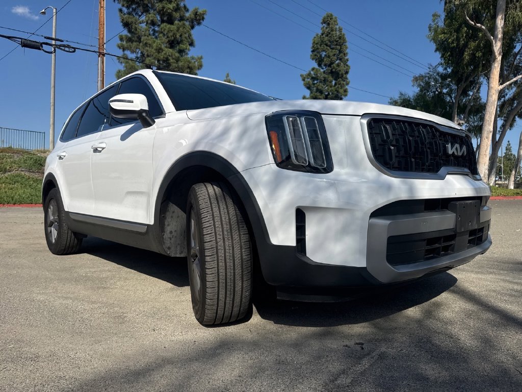 Certified 2023 Kia Telluride LX FWD image 7