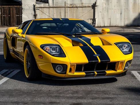 Used 2006 Ford GT image 13