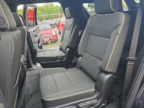 New 2026 Chevrolet Tahoe Premier w/ Sun And Tow Package AWD/4WD image 16