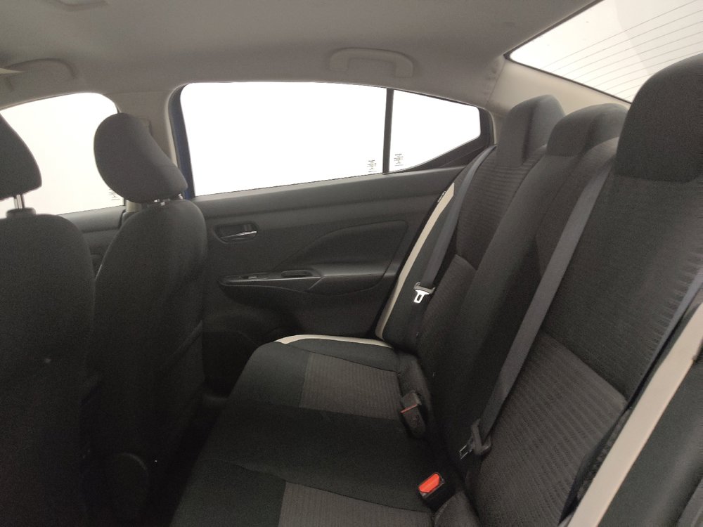 Used 2020 Nissan Versa SV w/ Trunk Package FWD image 18